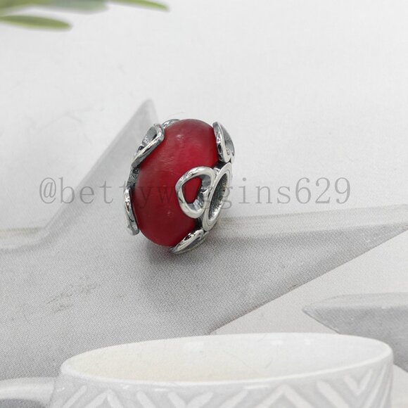 Pandora Frosted Red Murano Glass & Hearts Charm - Picture 5 of 7